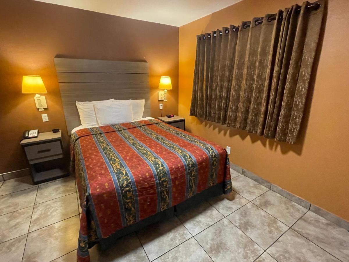 New Corral Motel Victorville Exterior foto